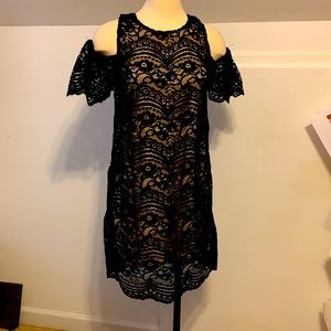 Black Elegant Lace Cold Shoulder Dress